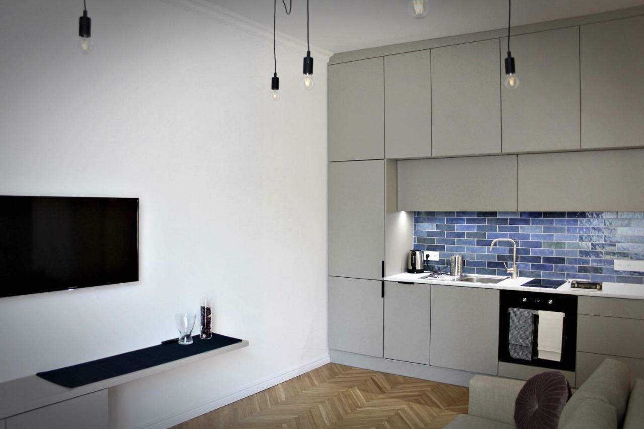 Three Bards Apartment